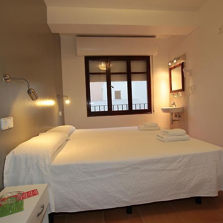 Hostal Ripoll Ibiza Kültér fotó