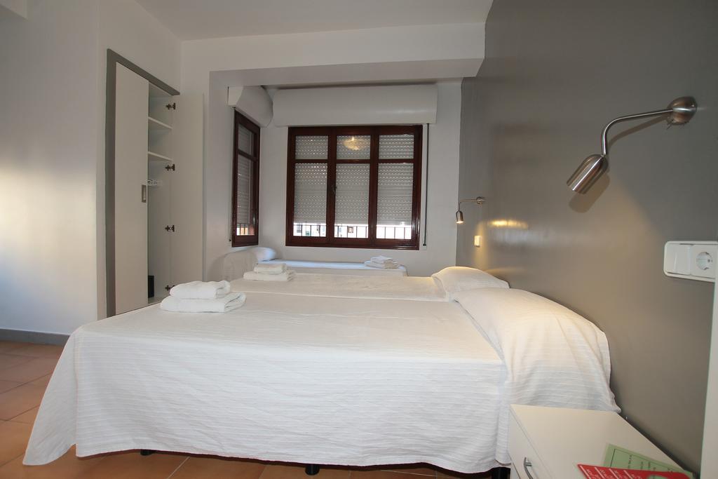 Hostal Ripoll Ibiza Kültér fotó
