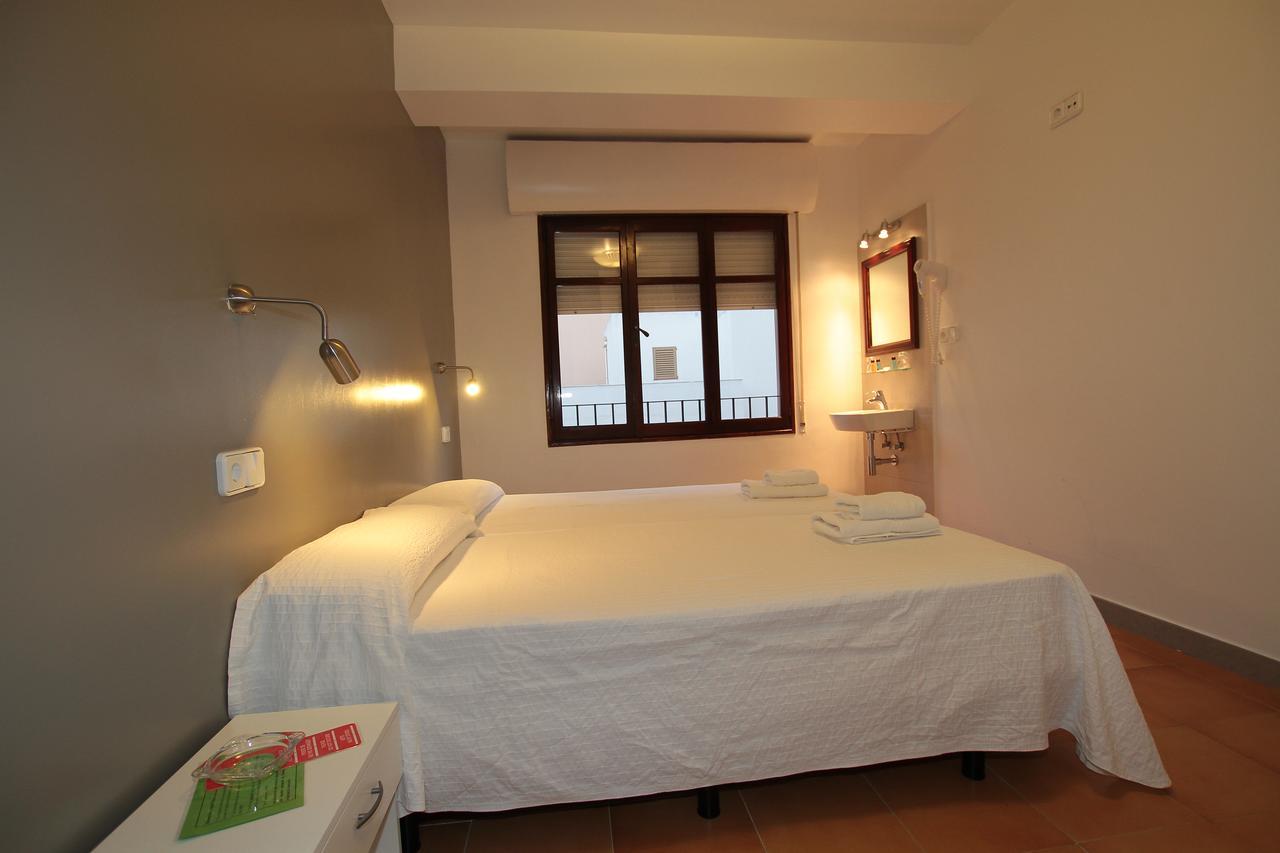 Hostal Ripoll Ibiza Kültér fotó